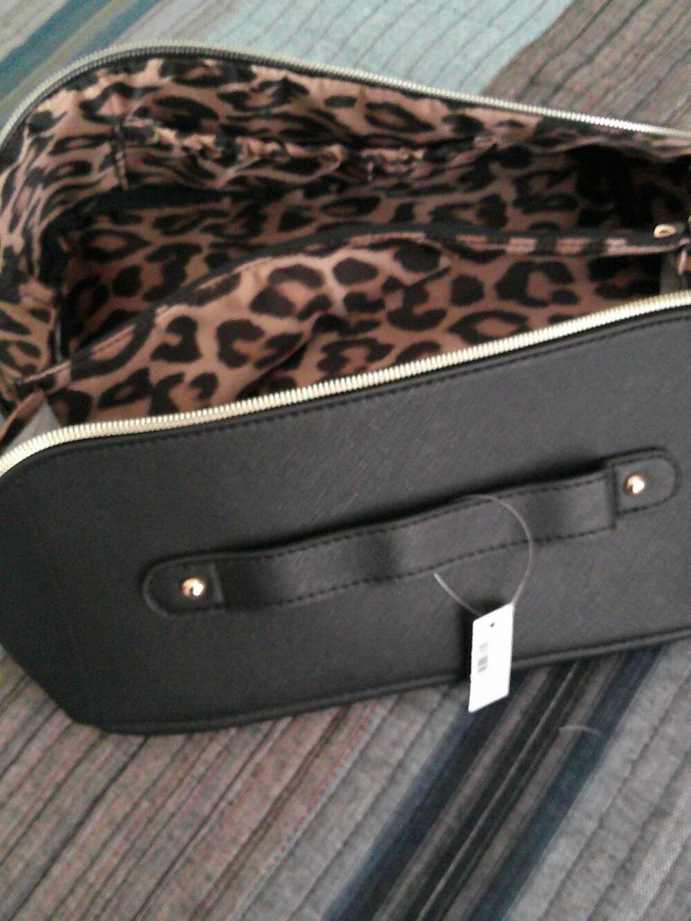 Chico's Black with Leopard print lining Travel case,Inside pockets dividers NWT